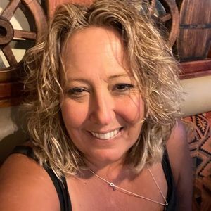 Meet your Posher, Sheri